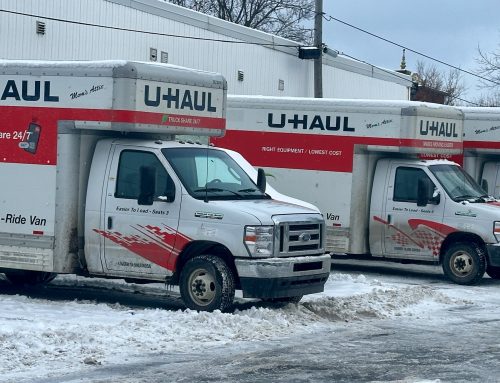 U-Haul fourgonnettes et camions cubes loués sans pneus d’hiver